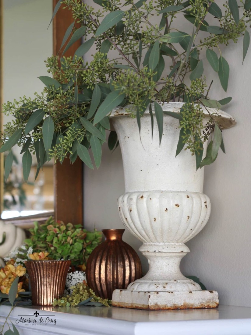 How to Decorate a Fall Mantel: 19 Beautiful Ideas