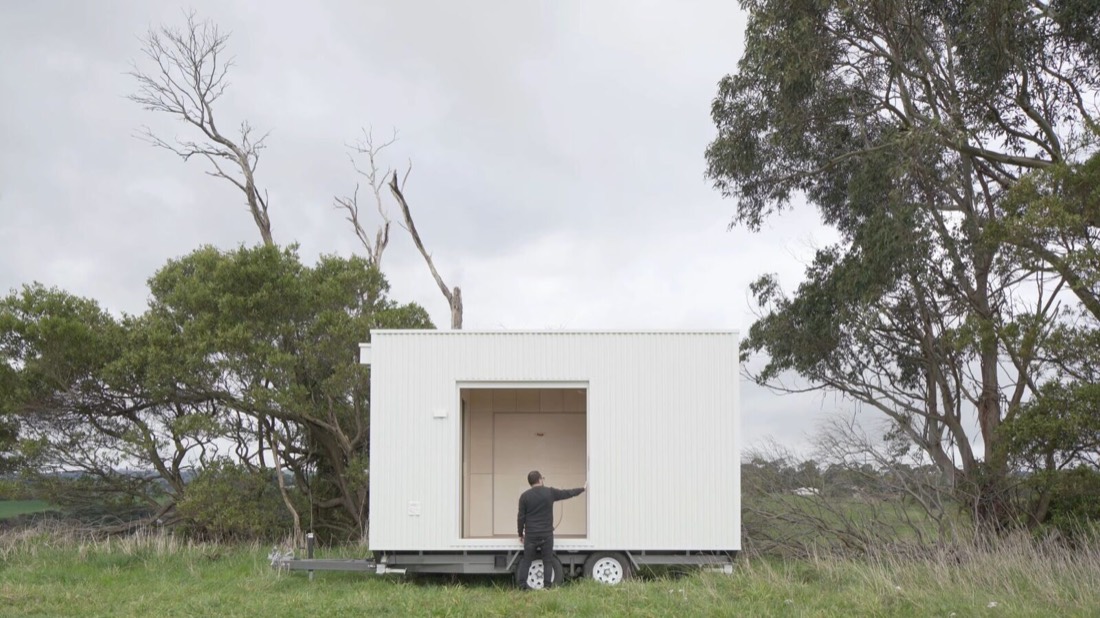 Inside a Tiny House That Feels Bigger Than Its 10 Square Meters